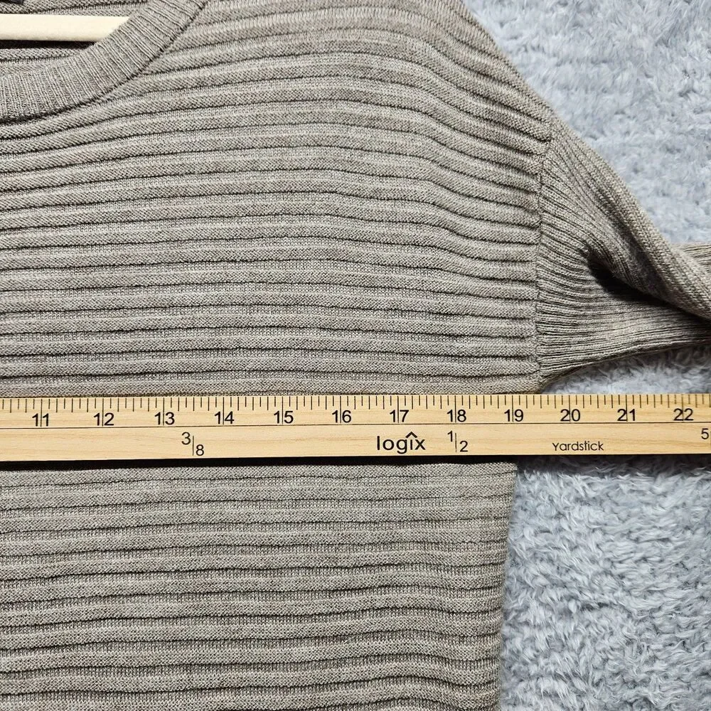 Tahari Womens Brown Ribbed Merino Wool Sweater Button Down Back Size Medium